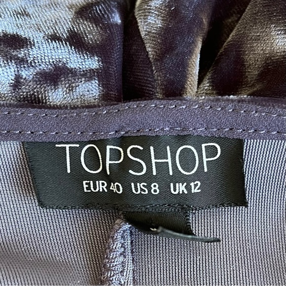 •Topshop• Silver/Grey Crushed Velvet Cropped Swing Top - Size 8 - Picture 2 of 11